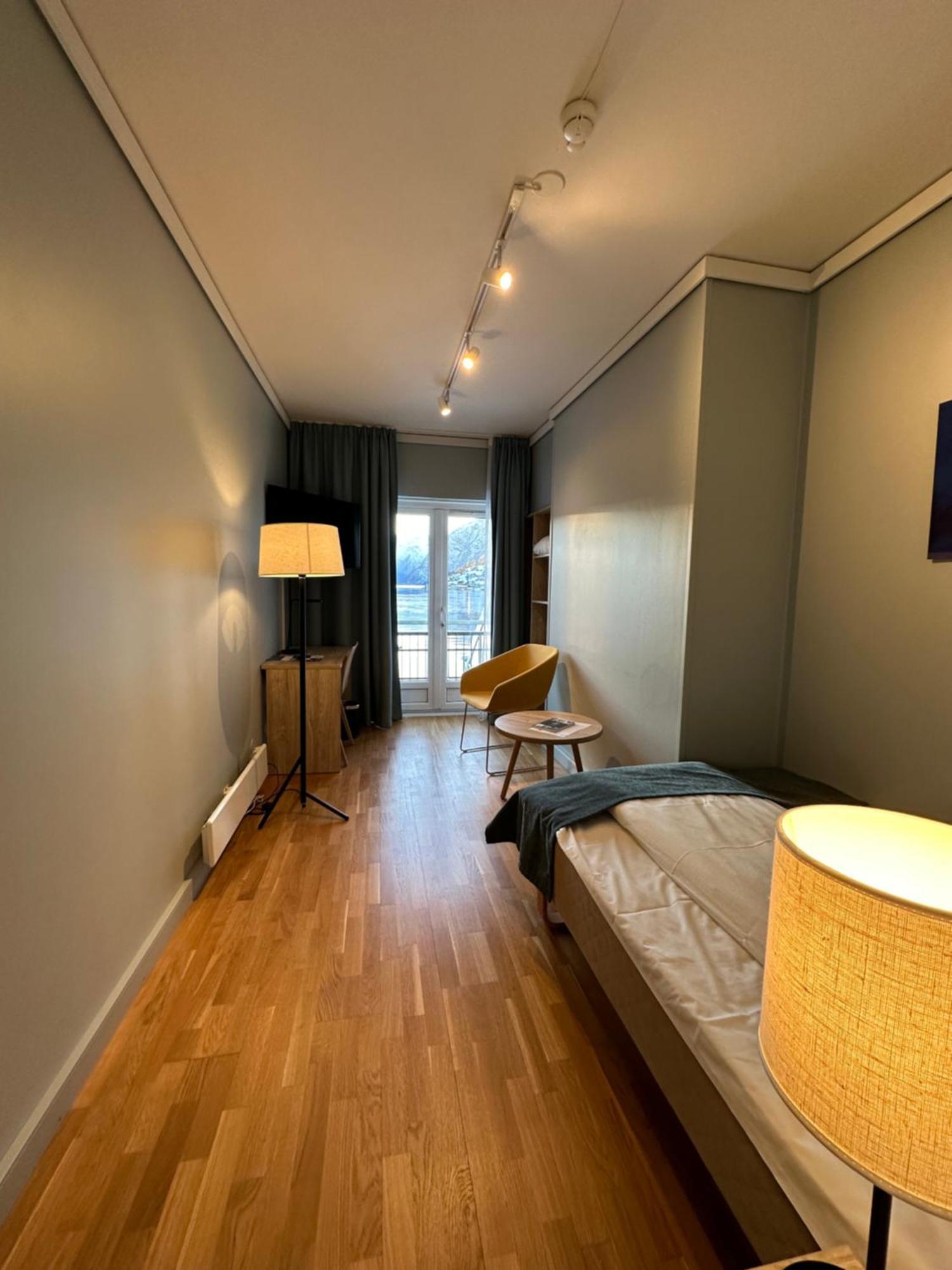 Brakanes Hotel Ульвик Экстерьер фото