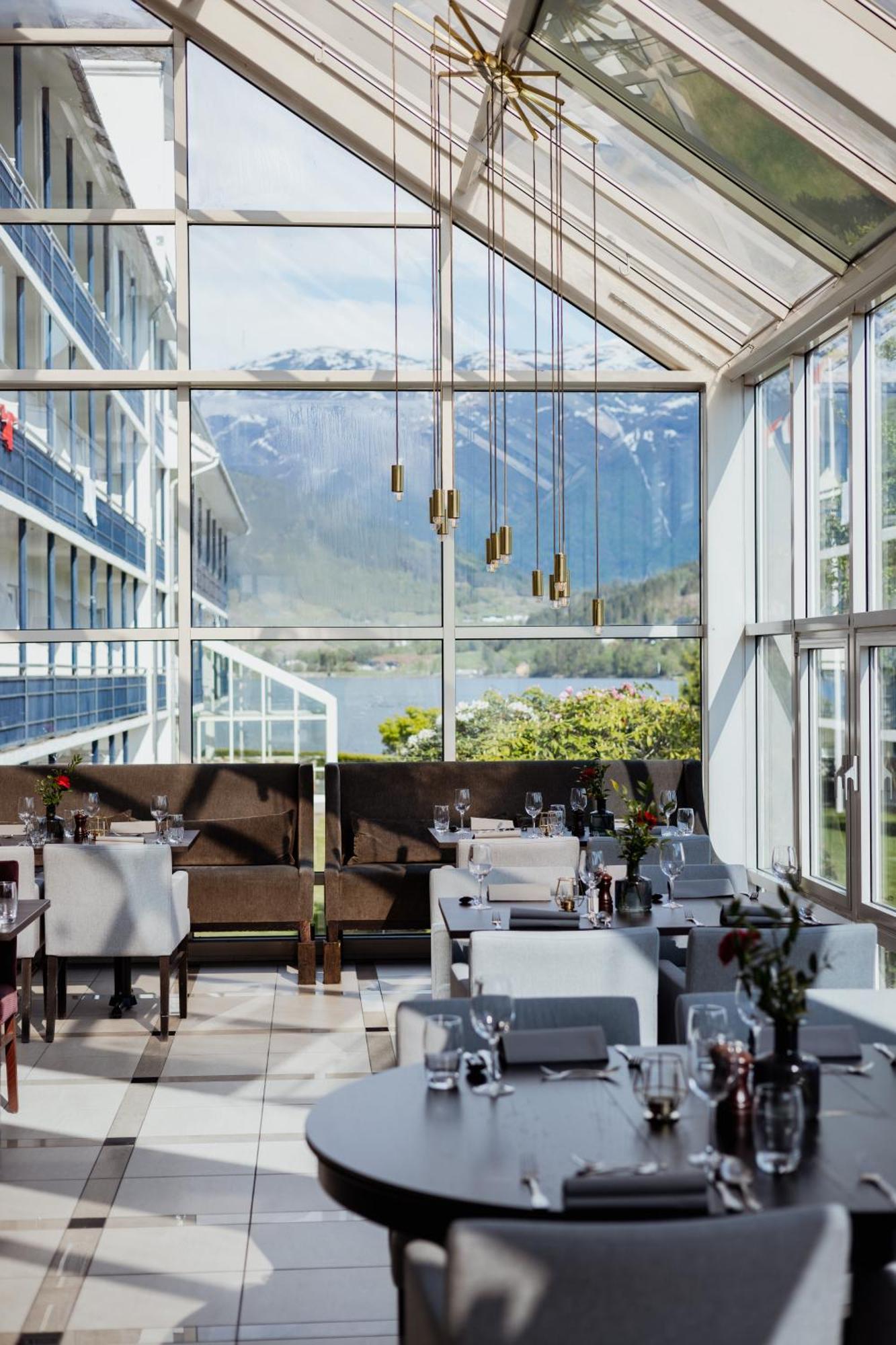 Brakanes Hotel Ульвик Экстерьер фото