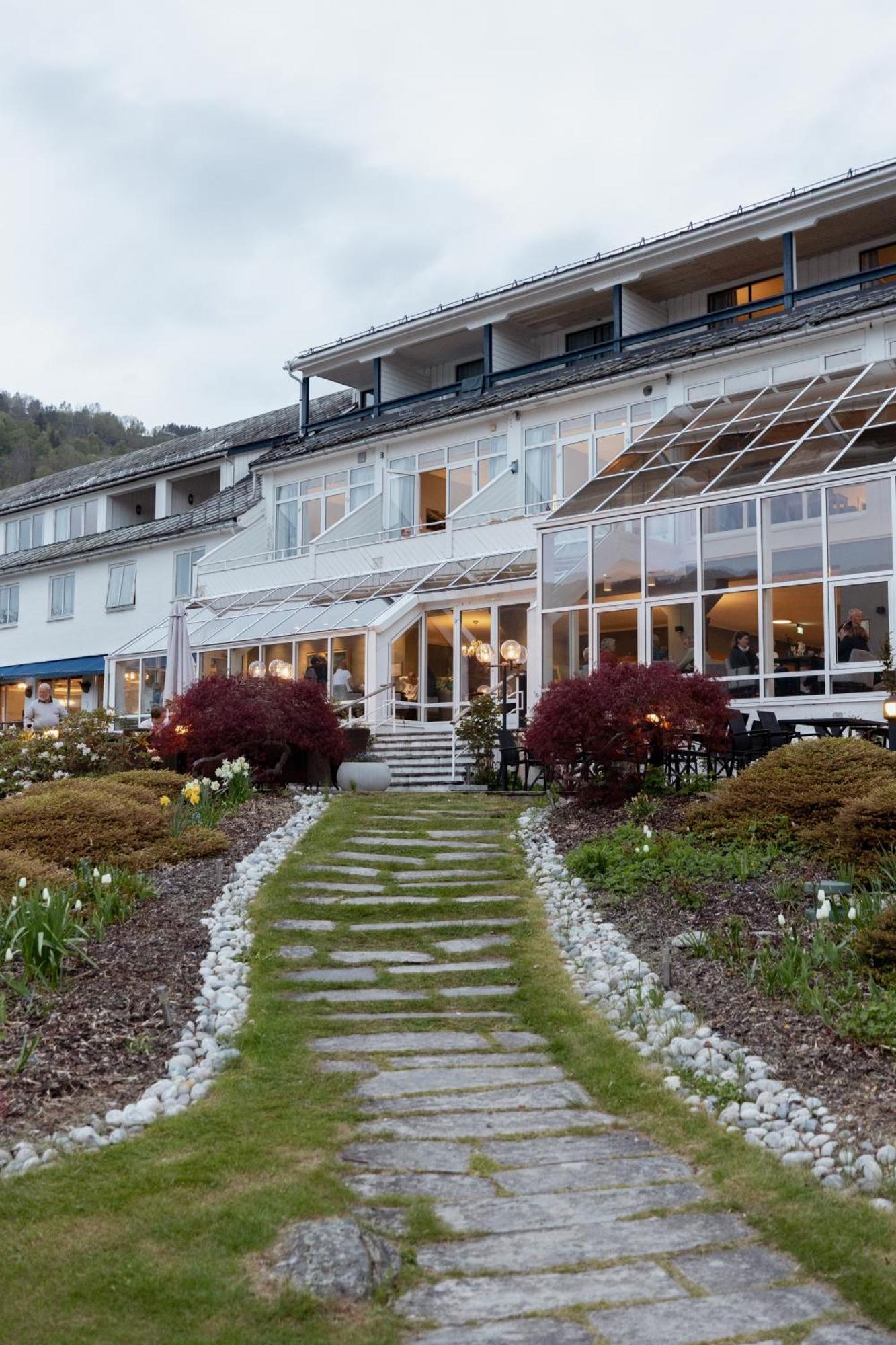 Brakanes Hotel Ульвик Экстерьер фото