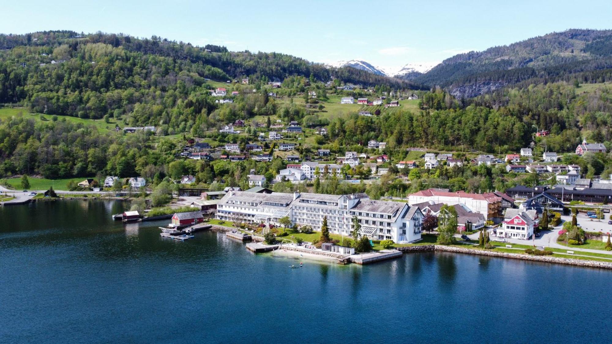Brakanes Hotel Ульвик Экстерьер фото